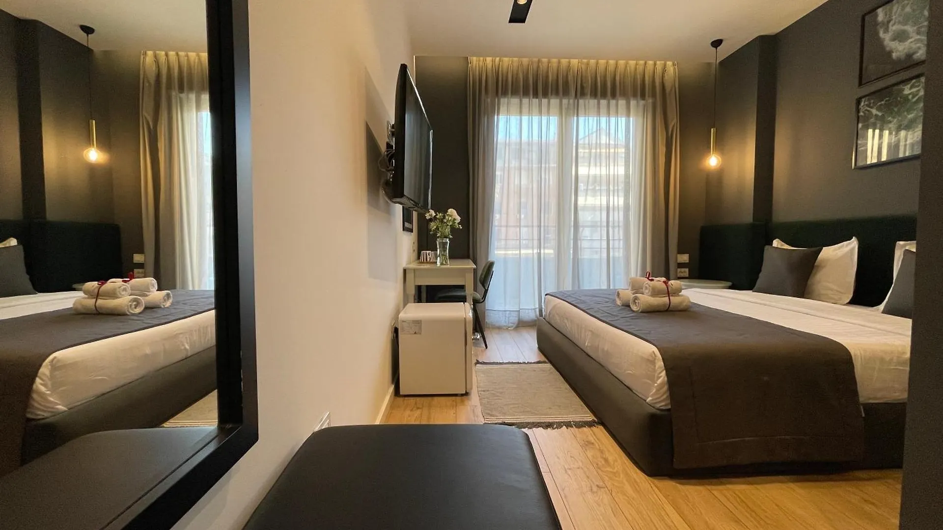Retreat Apartments Tirana 0*,